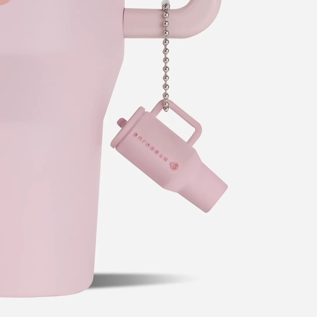 traveler-keychain-k6 Web-TravelerKeychainPhotos-PinkSand2.webp